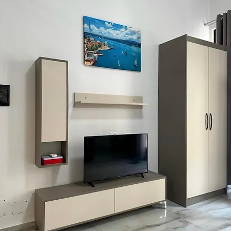 Vefi's Lofts Appartamento Vlorë
